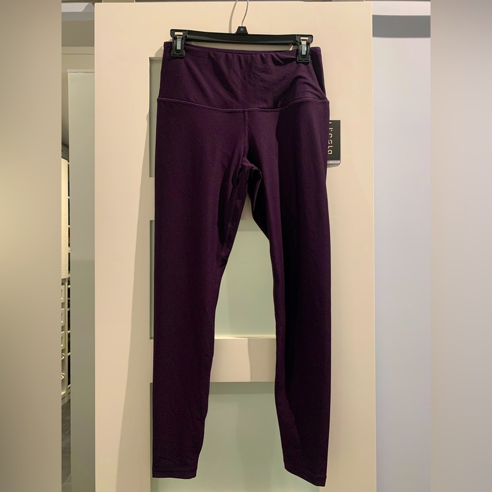 NWT Tesla workout/yoga leggings
